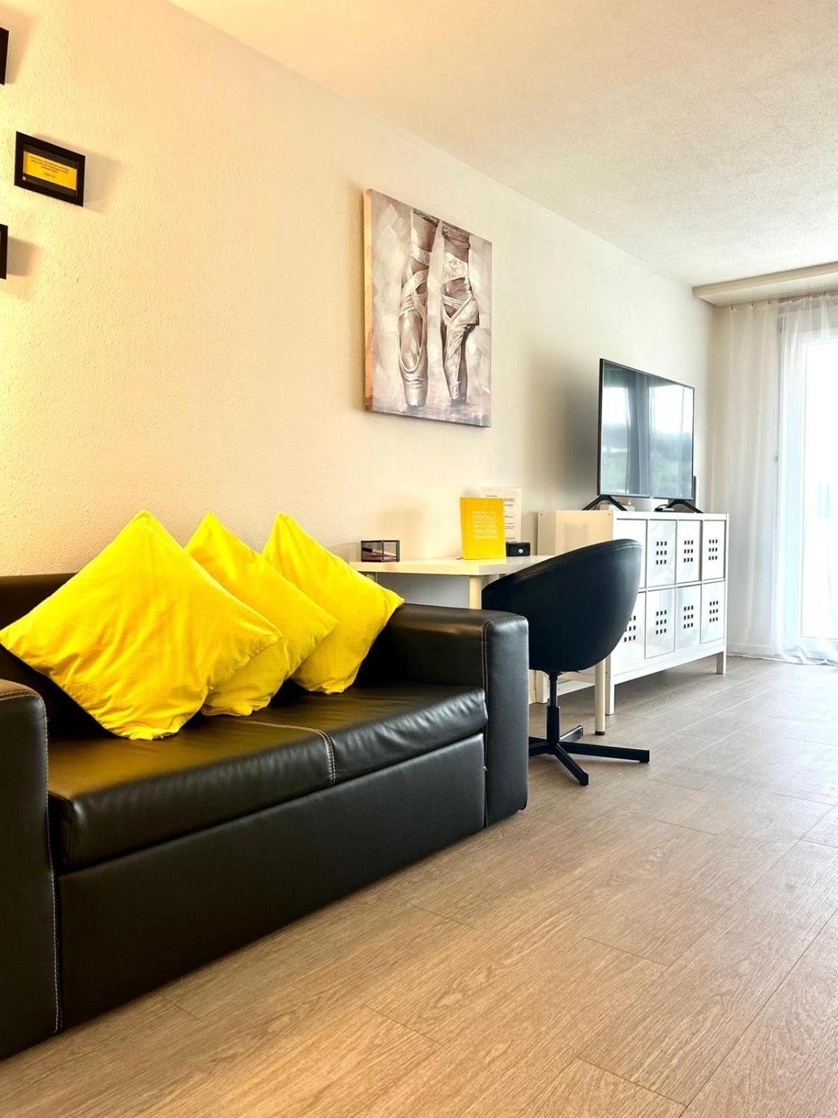 Little Penthouse **** Apartment Dietikon Exterior photo